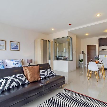 Chic Condo By Resava Karon Εξωτερικό φωτογραφία